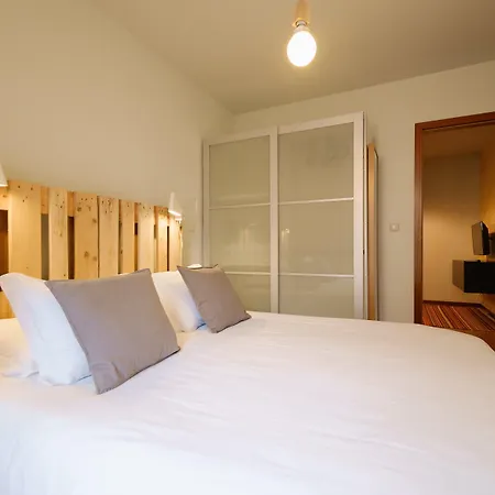 Shining View Daire Porto