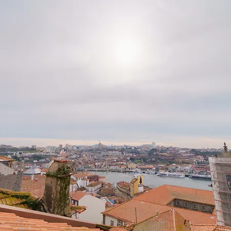 Διαμέρισμα Shining View *