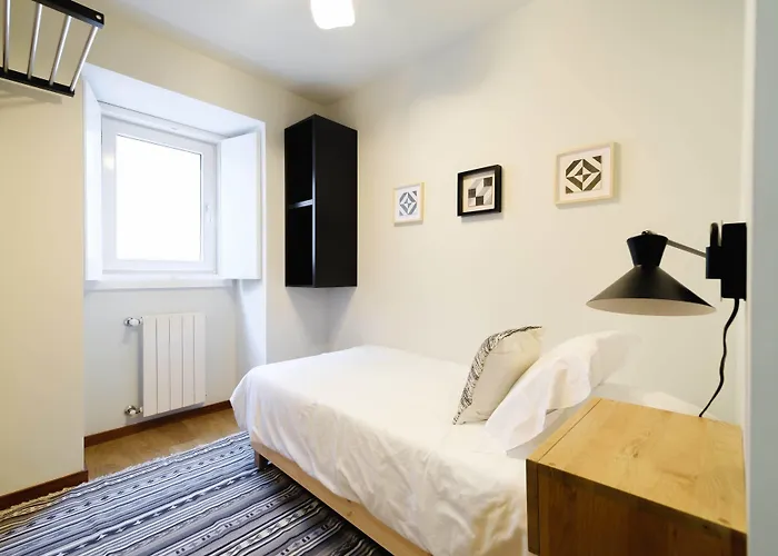 Shining View Apartments Apartment