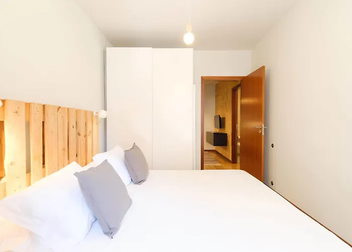 Shining View Apartments * Porto